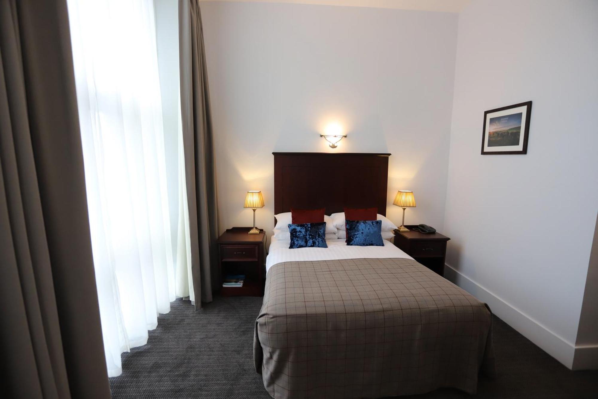 Ben Wyvis Hotel Strathpeffer Room photo